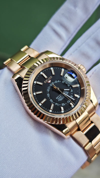 SeikoDweller Gold Black Dial